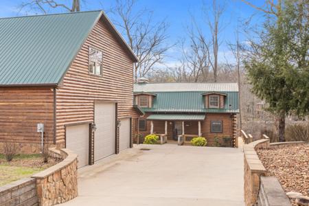 430 TENNESSEE DRIVE