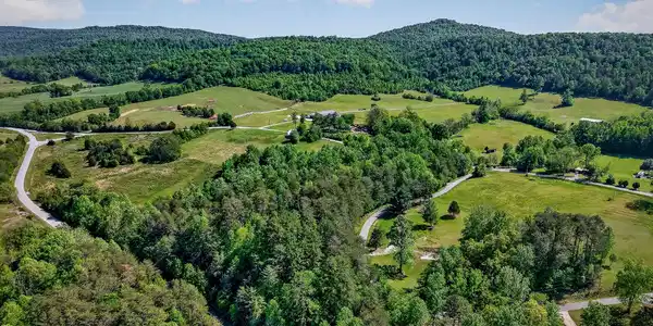 305 Caney Bend Rd