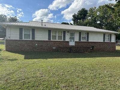 96 Duncan Ln