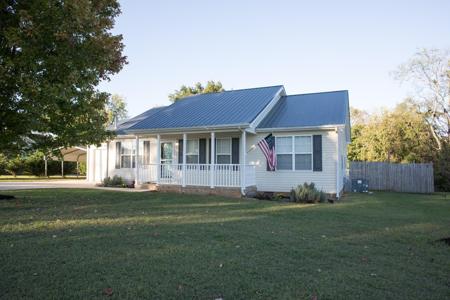 317 Strawberry Dr