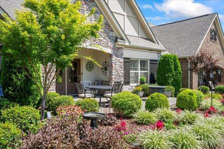 272 Bellingdon Dr