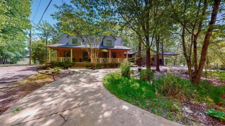 35 Davis Rd