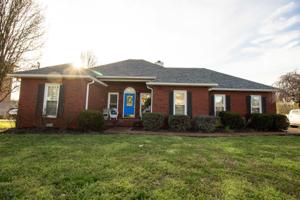 3533 Lakebrook Dr
