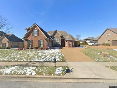 1584 Hunt Club Blvd