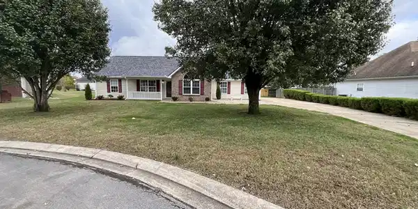 2712 Pickards Pt
