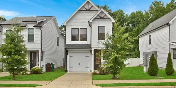 541 Taffy Way