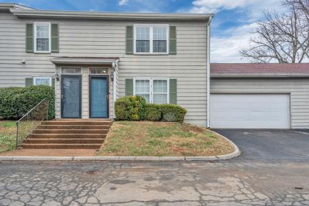 2077 Nashboro Blvd