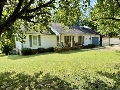 70 Woods Edge Rd