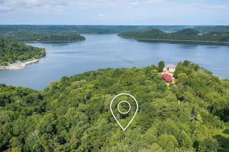 10 Lakeshore Rd