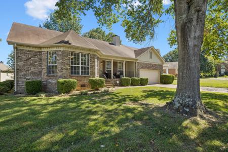 1305 Ravenna Ct S