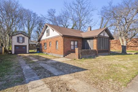 211 N Jefferson St