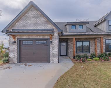 93 EDGEFIELD COURT