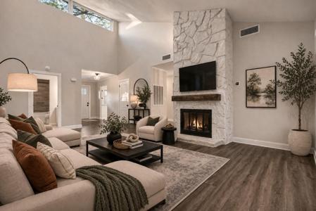 4831 Club Dr