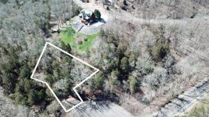 8 Bay Drive