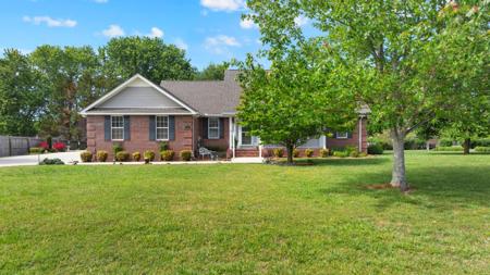 240 Brandi Cir