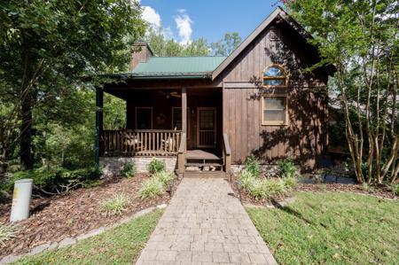 135 Village Way