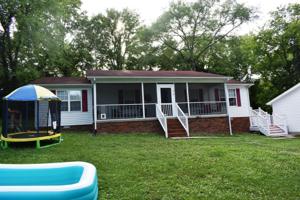 14 Lakewood Ln