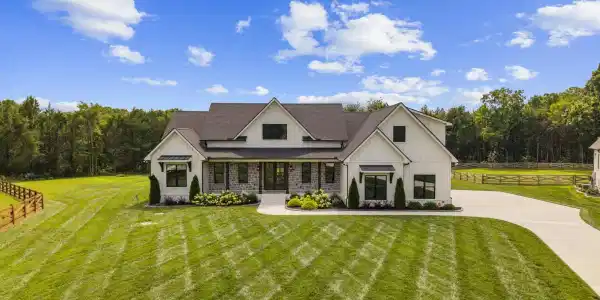 218 Breckenridge Glen Dr