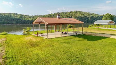 753 River Front Dr