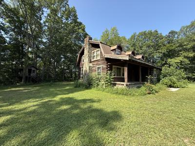313 Loveless Ln