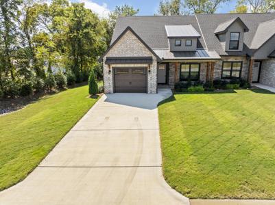 93 Edgefield Court