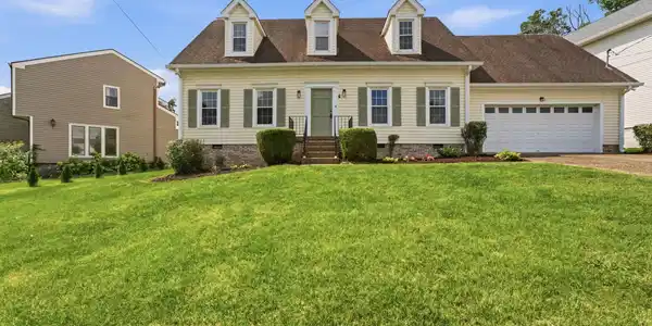 2601 Somerset Dr