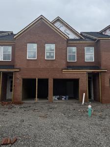 605 Club View Way