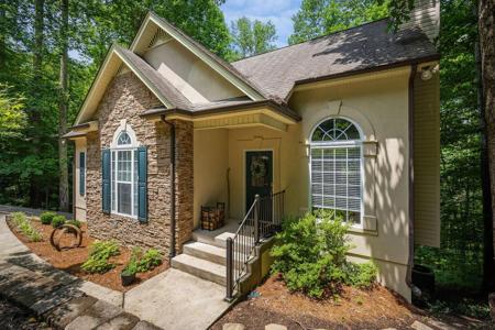 655 Lakeside Dr