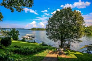 436 Bluff Dr