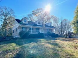 6 Williams Hill Ln