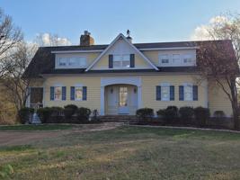 25 Owlsnest Cir