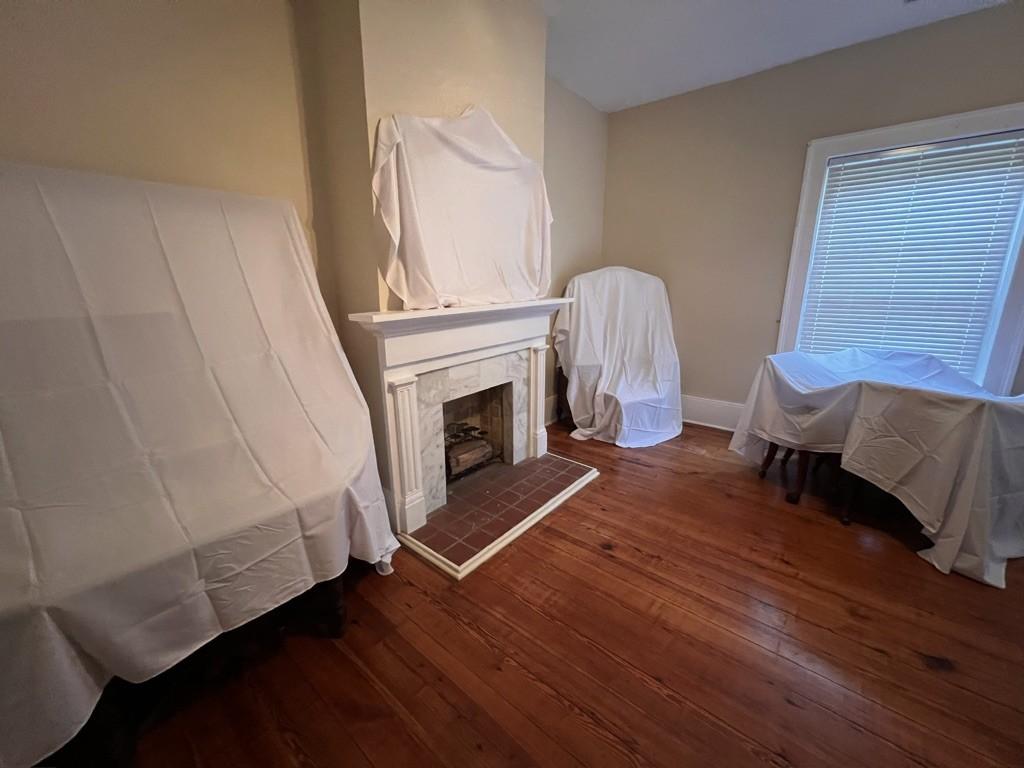 Image 4 Image 4