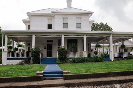 209 Main St