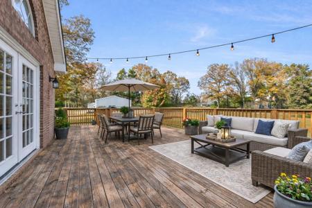 311 Downs Rd