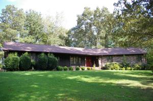 242 Lake Hills Rd