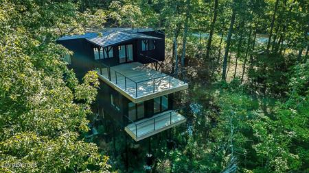 551 Soft Ridge Rd