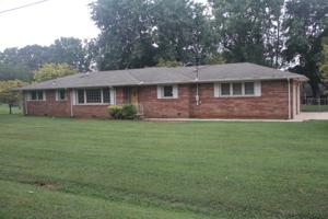203 Woodland Dr