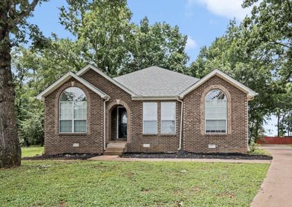 111 Cedar Bend Ct