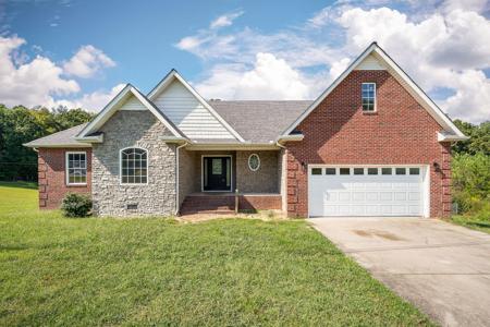 135 Lakewood Cir
