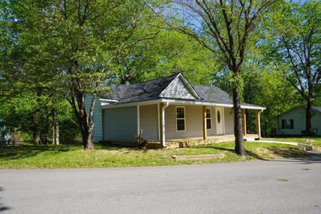 128 Cedar St