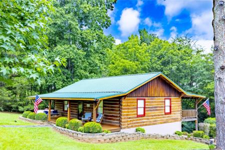 35 Cedar Ln