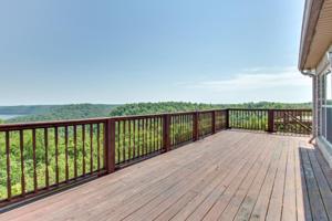 215 Lakewood Circle 