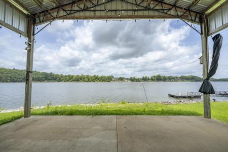 987 River Front Dr