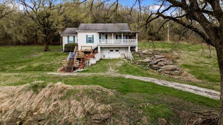 18 Lakeshore Cir
