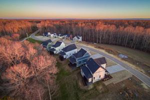 15 Evans Dr