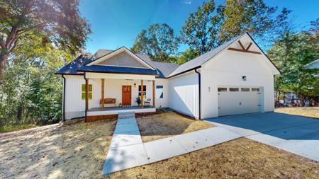 62 Shady Cove Ln