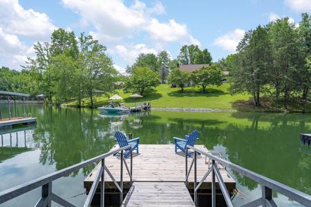 38 Walnut Dr