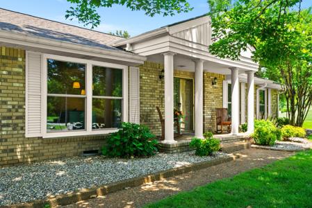 116 Stonewall Dr
