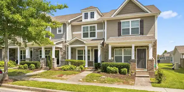 3014 Friars Trl