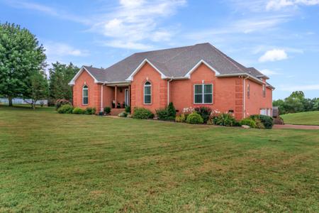 2304 Friendship Dr